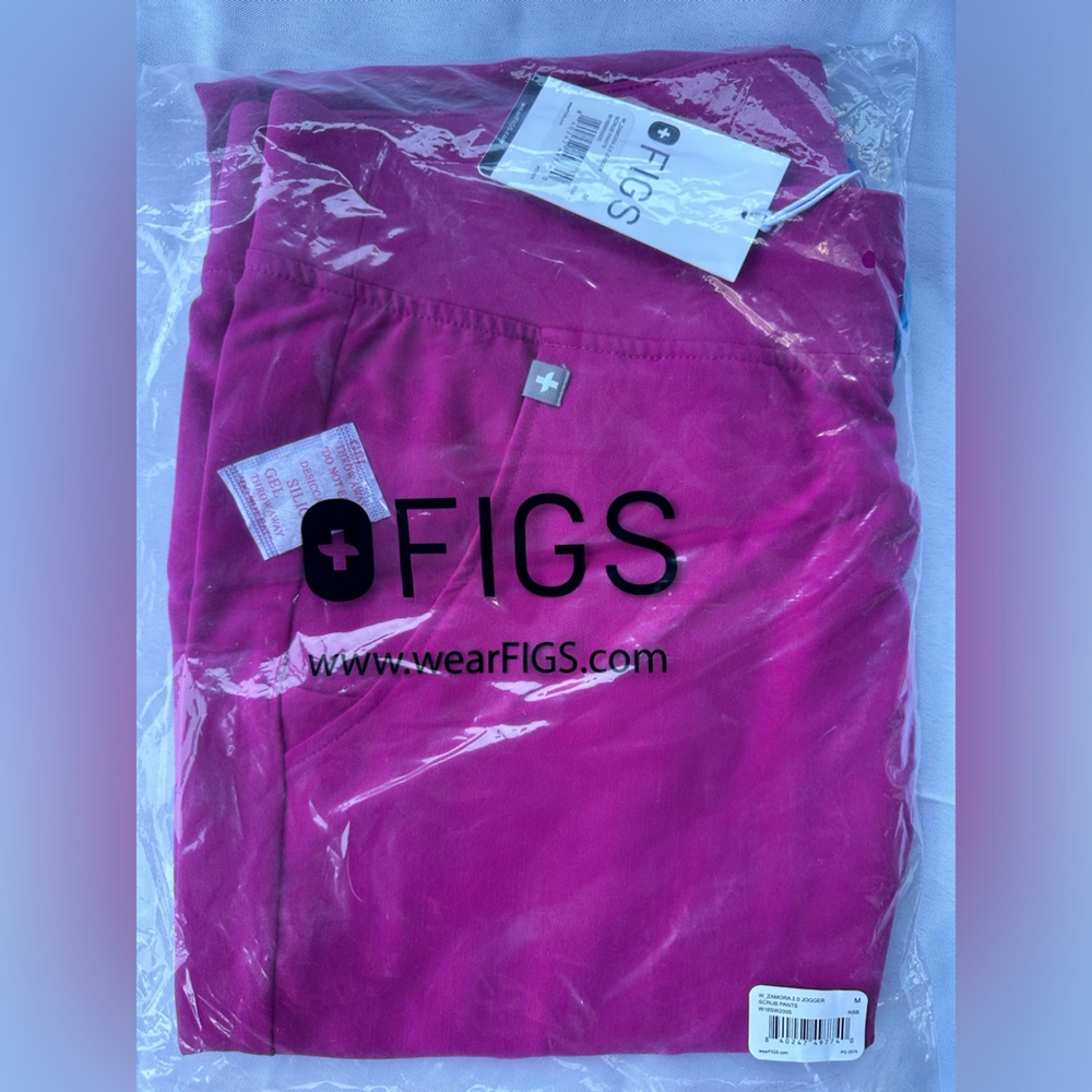 NWT FIGS, medium Zamora jogger